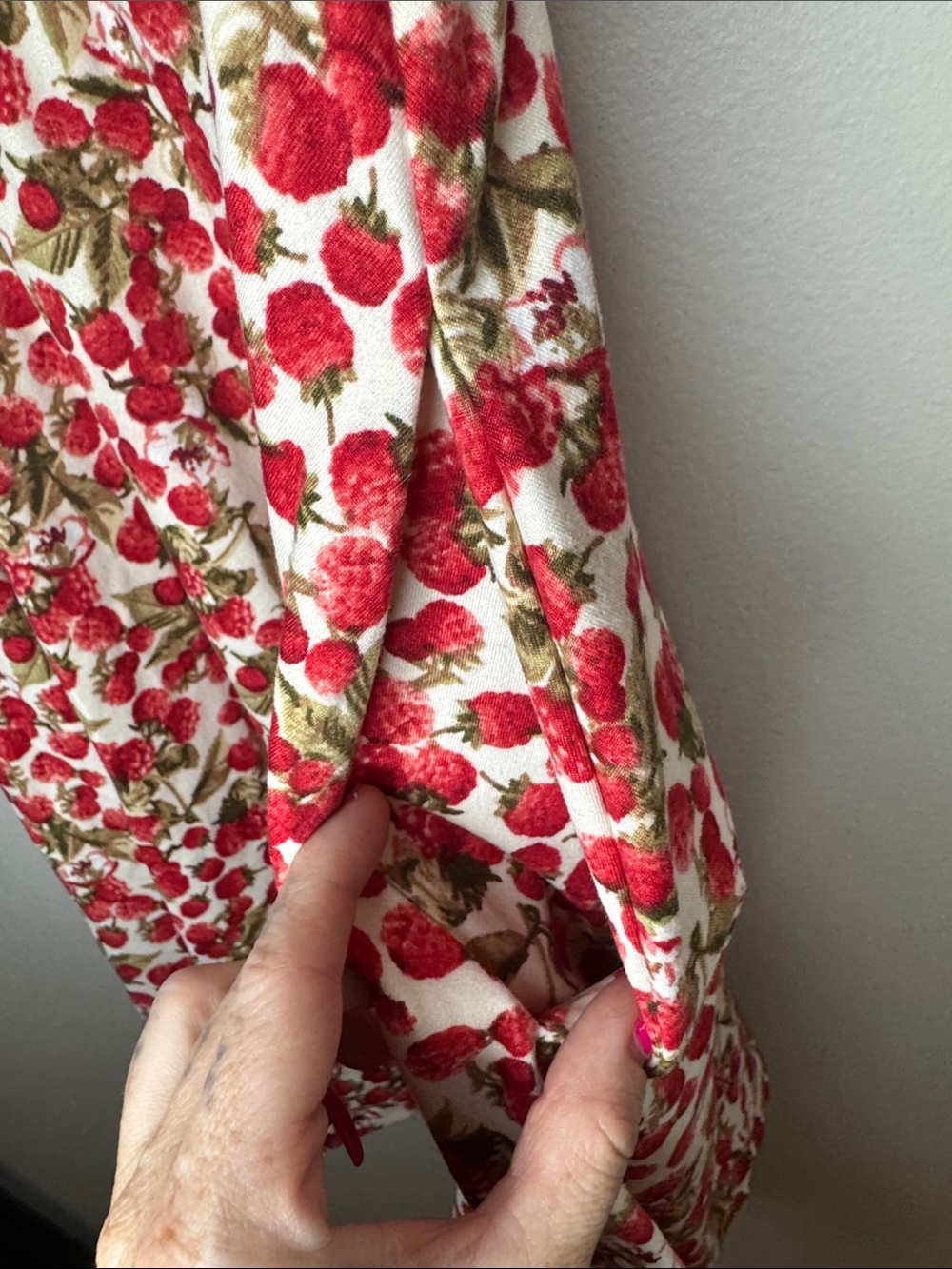 nine britton Red and Green Floral Mini Dress - Picture 5 of 7